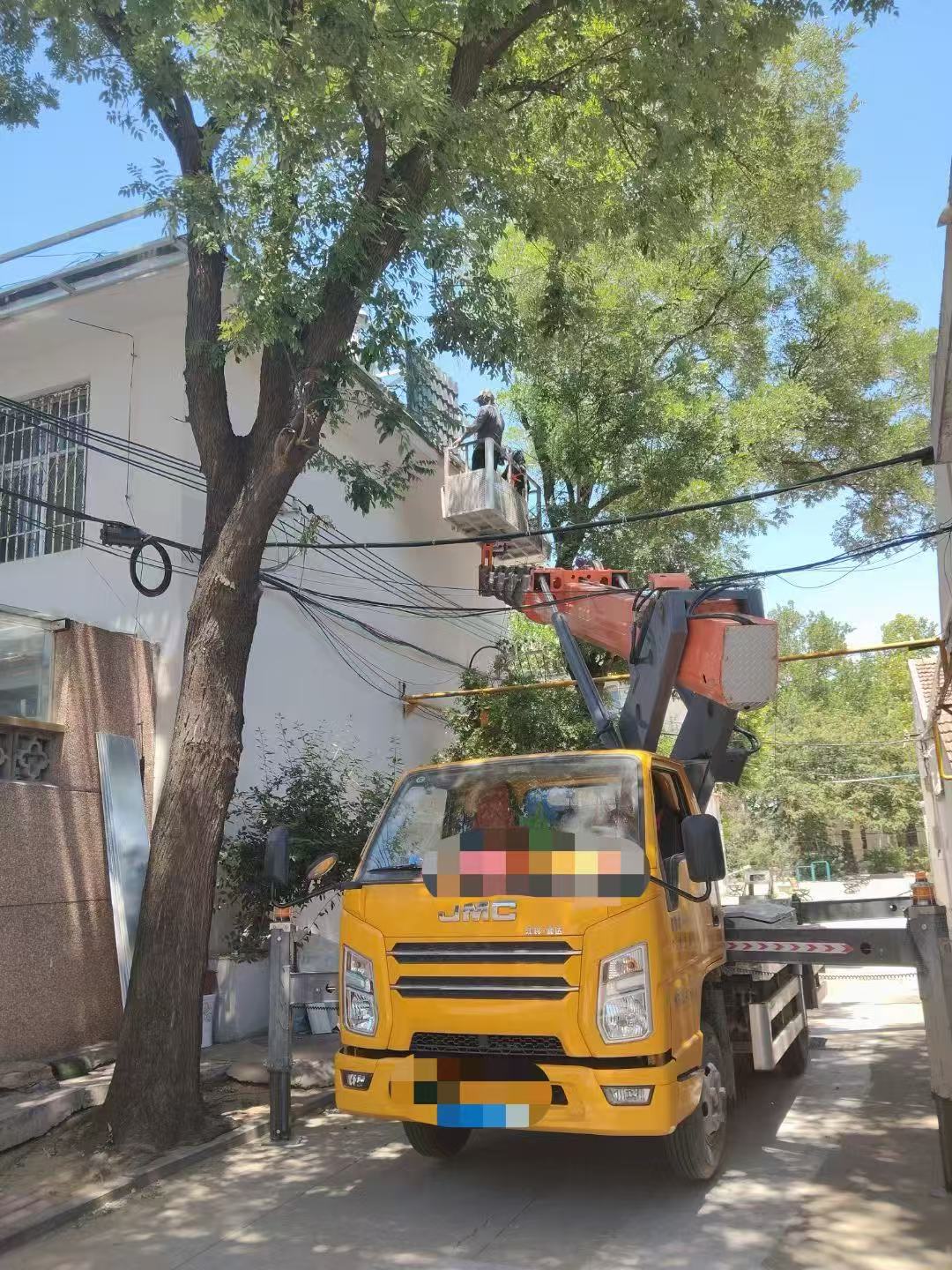 海丰县高空作业车能吊装重物吗？最大承载多少公斤？